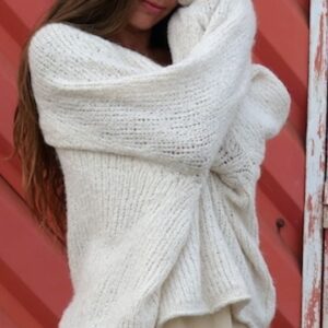 Moteriškas džemperis ayuna